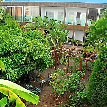 Otel Adjovimar 2*